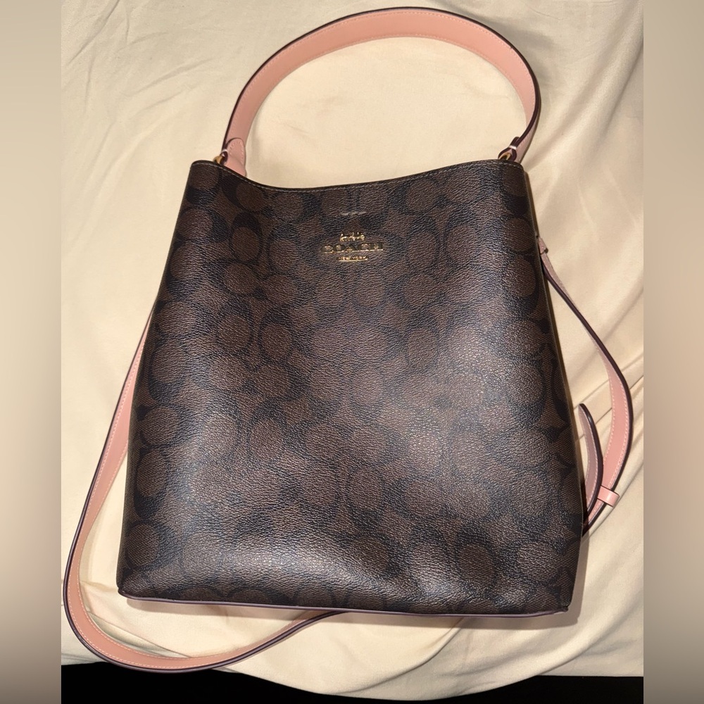 COACH Shoulder Bag Town Bag
Brown + Shell Pink - Picture 4 of 9